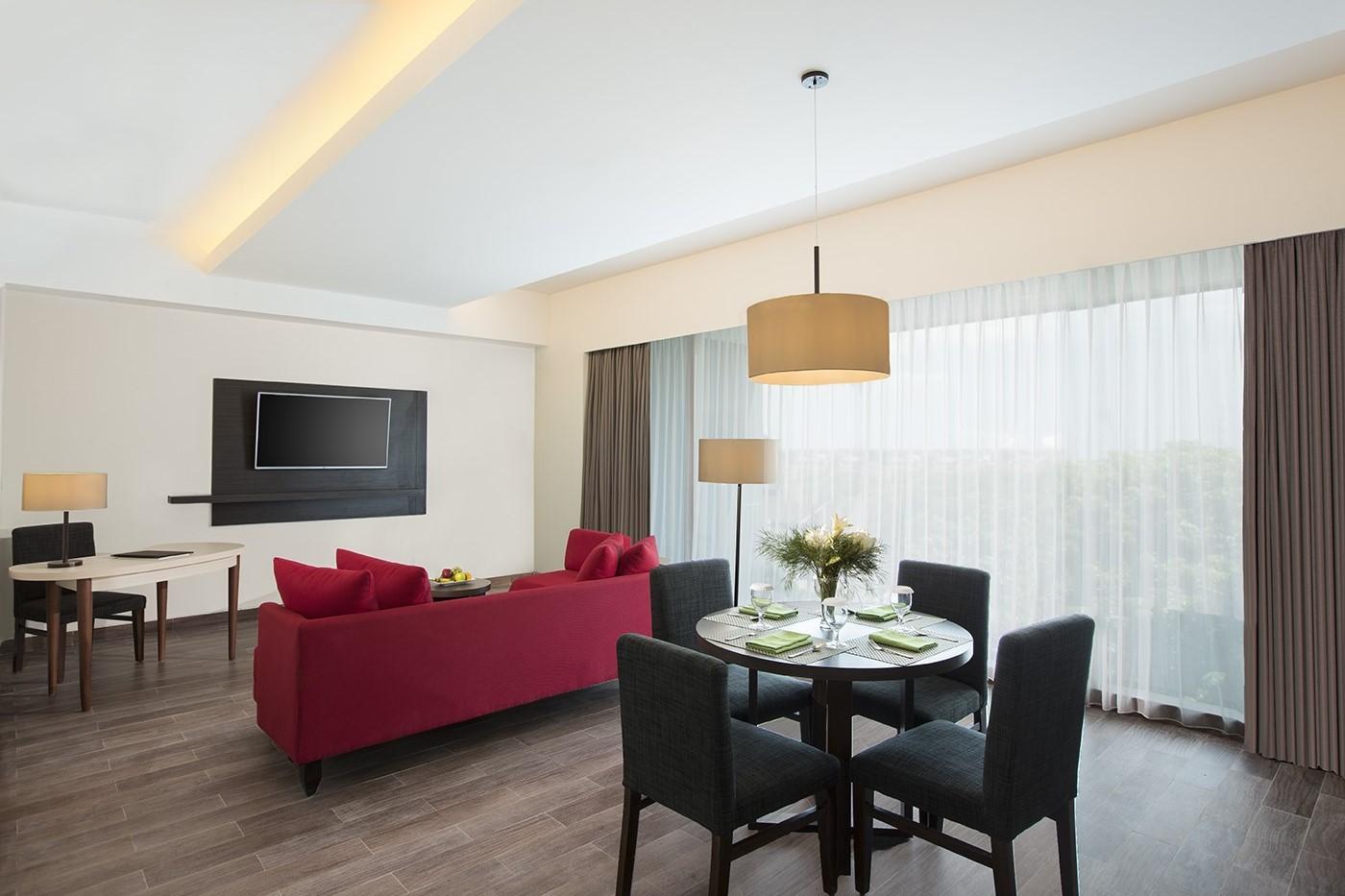 Hotel Santika Pekalongan Luaran gambar