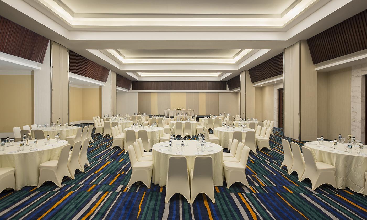 Hotel Santika Pekalongan Luaran gambar