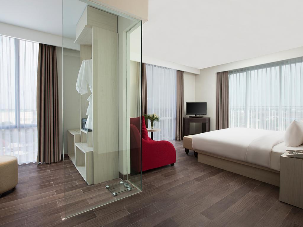 Hotel Santika Pekalongan Luaran gambar