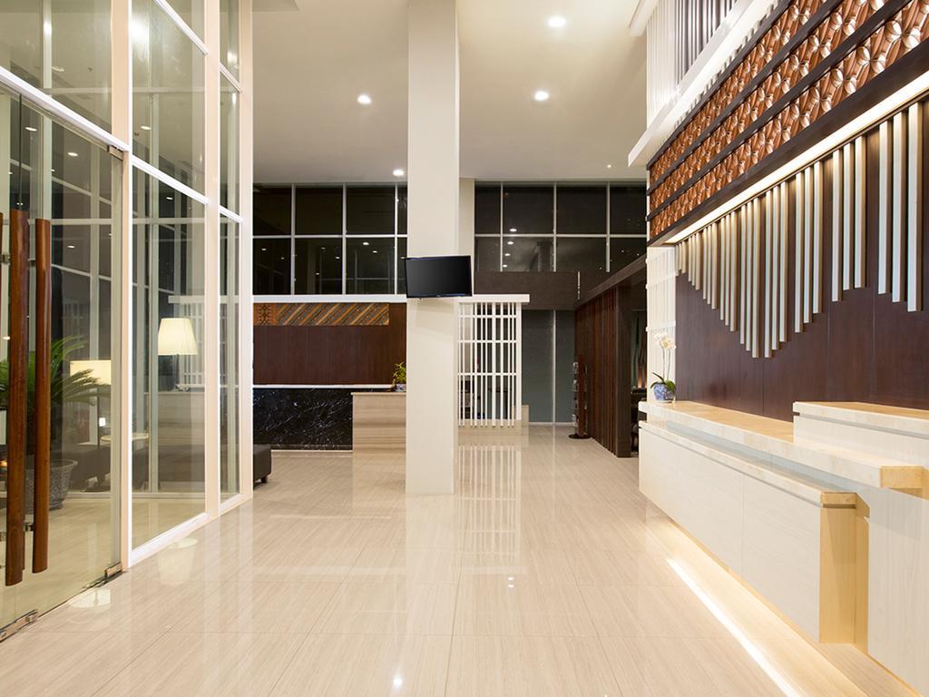 Hotel Santika Pekalongan Luaran gambar