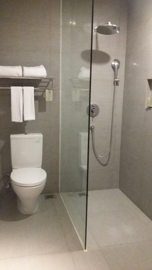 Hotel Santika Pekalongan Luaran gambar