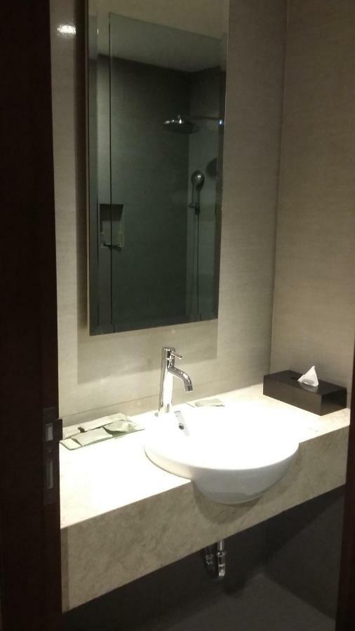 Hotel Santika Pekalongan Luaran gambar
